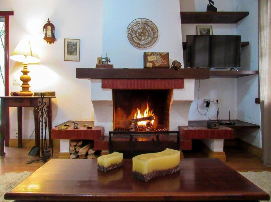 Chale Com Lareira E Wi-Fi Em Campos Do Jordao - Sp Villa Eksteriør billede